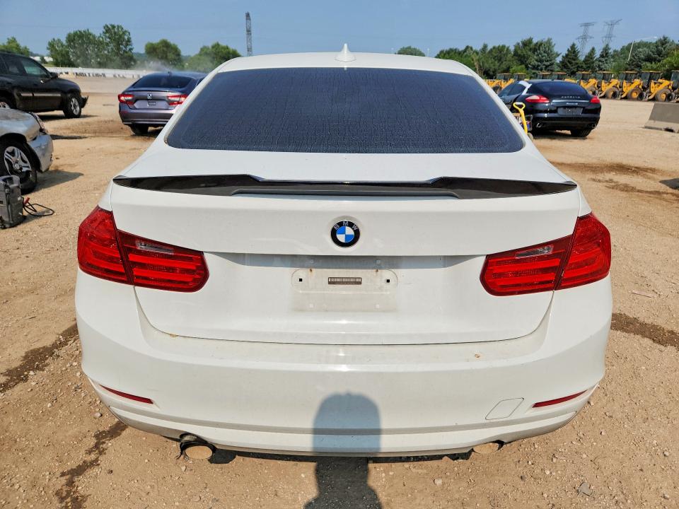61486846 :رقم المزاد ، WBA3B9G54DNP39732 vin ، 2013 Bmw 335 مزاد بيع