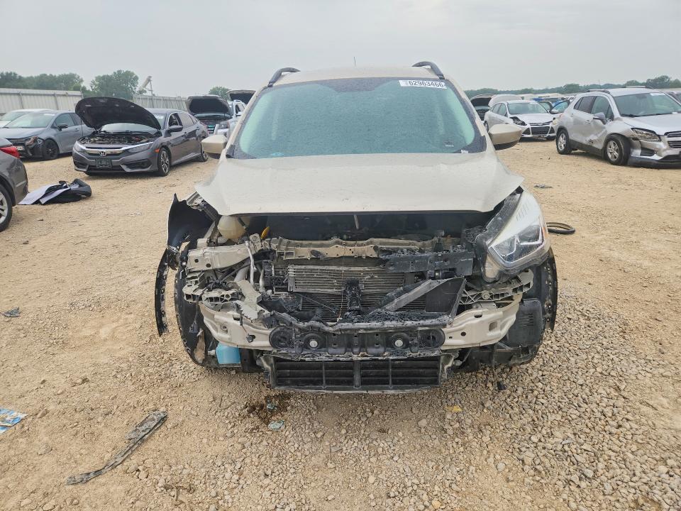 62963466 :رقم المزاد ، 1FMCU0GD6HUE92835 vin ، 2017 Ford Escape مزاد بيع