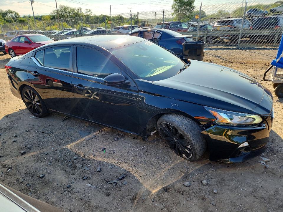 2022 Nissan Altima მანქანა იყიდება აუქციონზე, vin: 1N4BL4CV1NN321639, აუქციონის ნომერი: 63242076