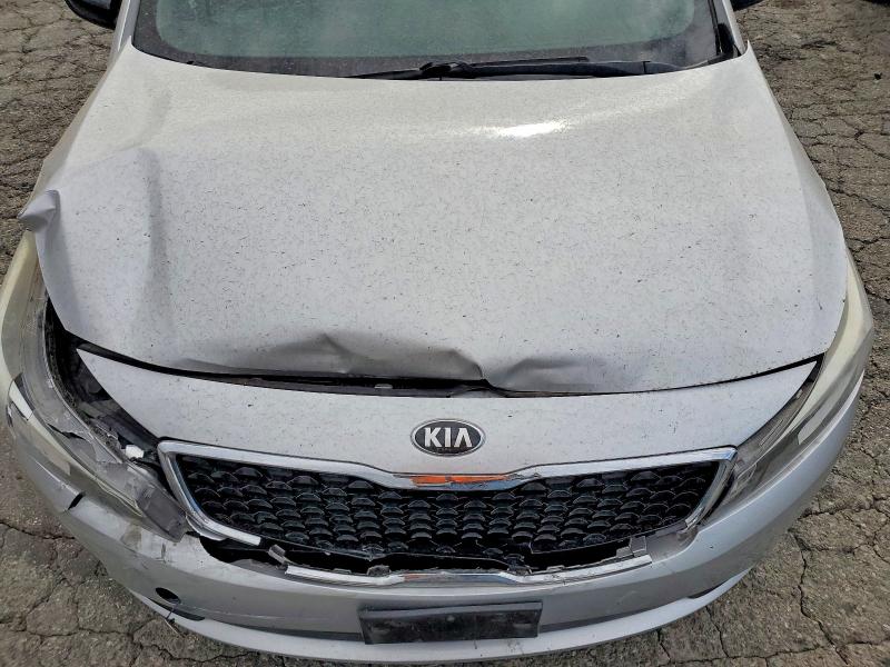 2017 Kia Forte მანქანა იყიდება აუქციონზე, vin: 3KPFL4A70HE098731, აუქციონის ნომერი: 61209796