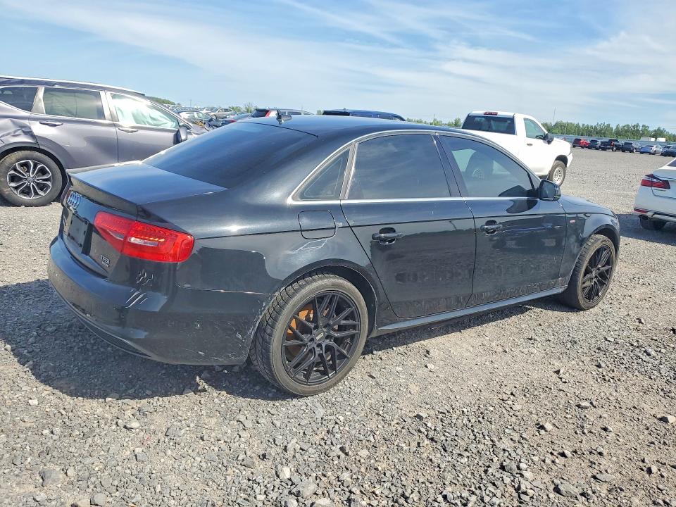 61588536 :رقم المزاد ، WAUKFCFL7FN003237 vin ، 2015 Audi A4 مزاد بيع