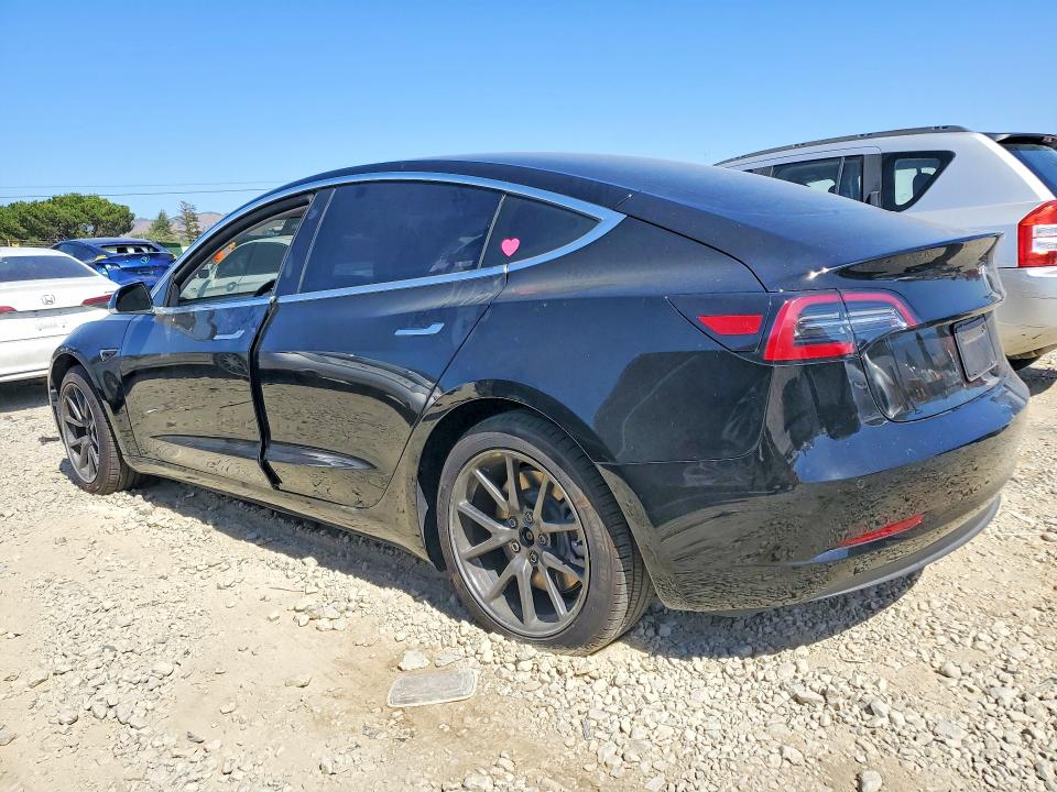 Продажа на аукционе авто 2018 Tesla Model 3, vin: 5YJ3E1EAXJF171802, номер лота: 60259836