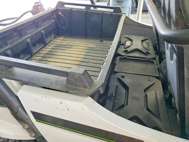 58498506 :رقم المزاد ، JKBRFCC13FB502497 vin ، 2015 Kawasaki Teryx مزاد بيع