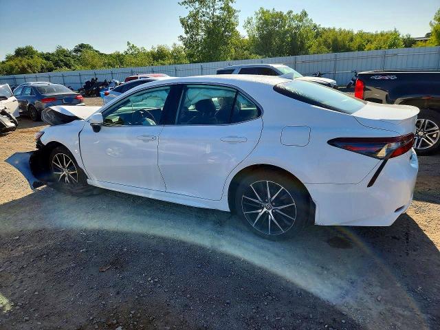 Продаж на аукціоні авто 2022 Toyota Camry, vin: 4T1G11BK2NU069090, номер лоту: 62221706