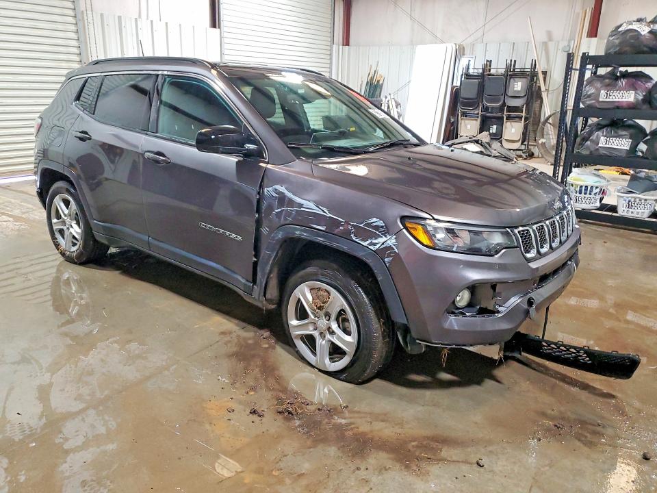 62119396 :رقم المزاد ، 3C4NJDBNXRT584409 vin ، 2024 Jeep Compass مزاد بيع