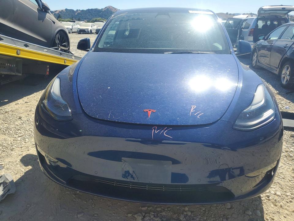 Продажа на аукционе авто 2022 Tesla Model Y, vin: 7SAYGDEF8NF348417, номер лота: 61220646