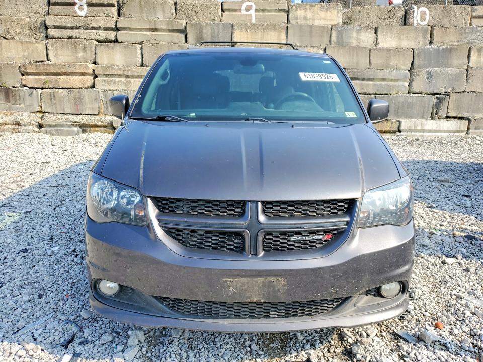 61899926 :رقم المزاد ، 2C4RDGEG7JR284082 vin ، 2018 Dodge Grand Caravan مزاد بيع