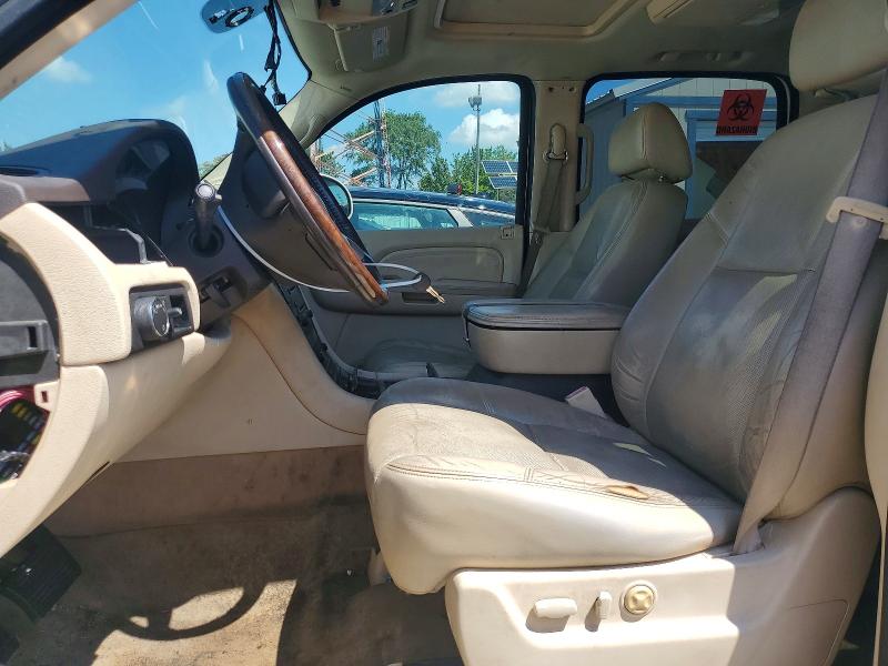2008 Cadillac Escalade მანქანა იყიდება აუქციონზე, vin: 1GYFK66828R119061, აუქციონის ნომერი: 61693376