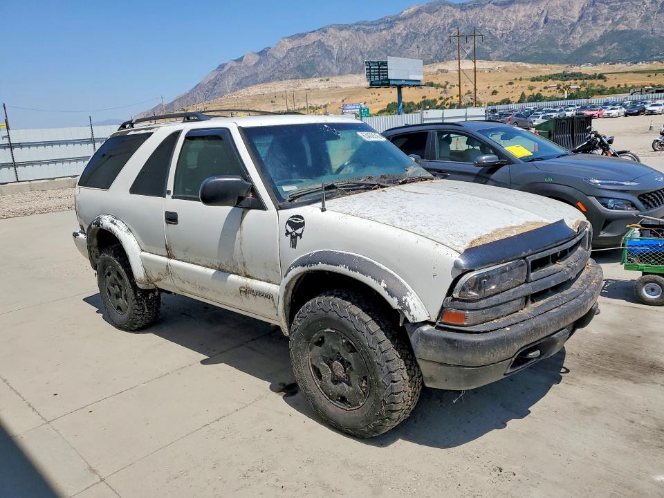 63433516 :رقم المزاد ، 1GNCT18WX1K163836 vin ، 2001 Chevrolet Blazer مزاد بيع