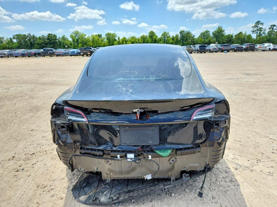 62604856 :رقم المزاد ، 5YJ3E1EA0MF143740 vin ، 2021 Tesla Model 3 مزاد بيع