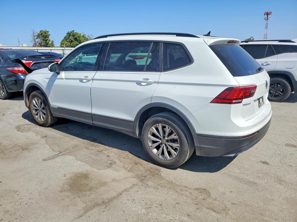Продажа на аукционе авто 2020 Volkswagen Tiguan, vin: 3VV1B7AX2LM020014, номер лота: 61749406