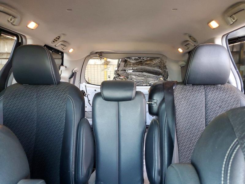 2011 Toyota Sienna მანქანა იყიდება აუქციონზე, vin: 5TDXK3DCXBS054422, აუქციონის ნომერი: 60080886