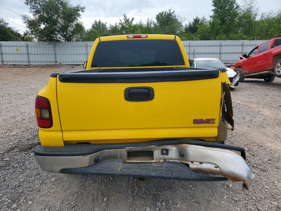 62433896 :رقم المزاد ، 1GTEC14V22Z298008 vin ، 2002 Gmc New Sierra مزاد بيع