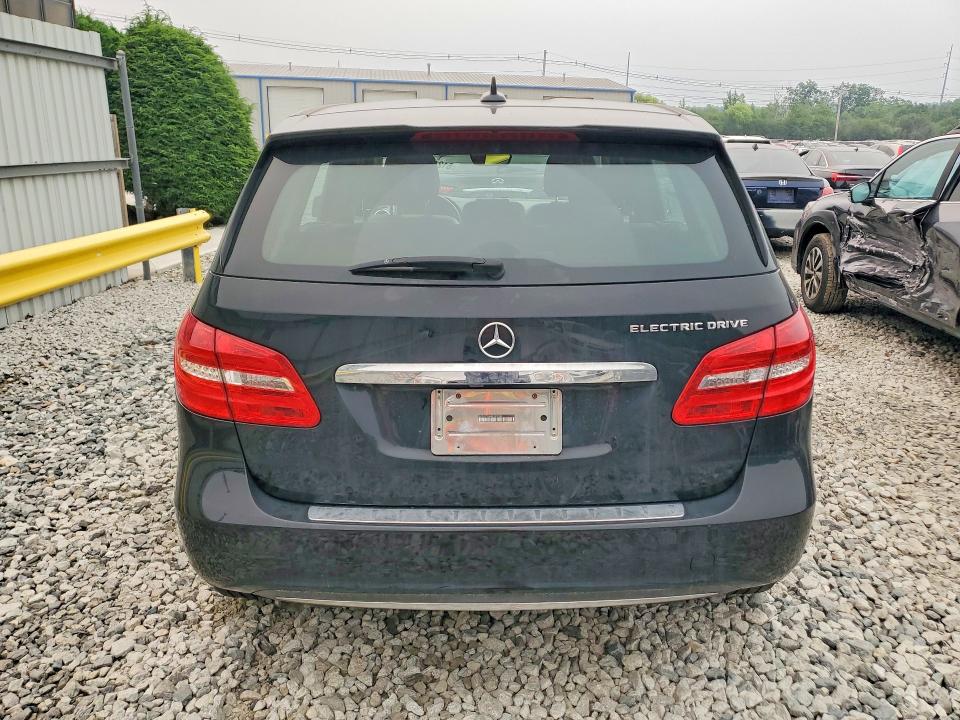 61242046 :رقم المزاد ، WDDVP9AB8EJ003984 vin ، 2014 Mercedes-benz B مزاد بيع
