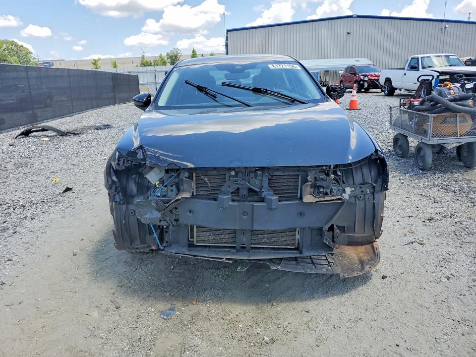 61721156 :رقم المزاد ، JM1BPAA77N1508134 vin ، 2022 Mazda 3 مزاد بيع