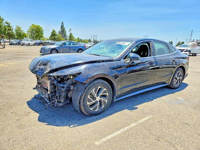 Auction sale of the 2021 Hyundai Sonata Hybrid, vin: KMHL24JJ0MA023957, lot number: 60257086