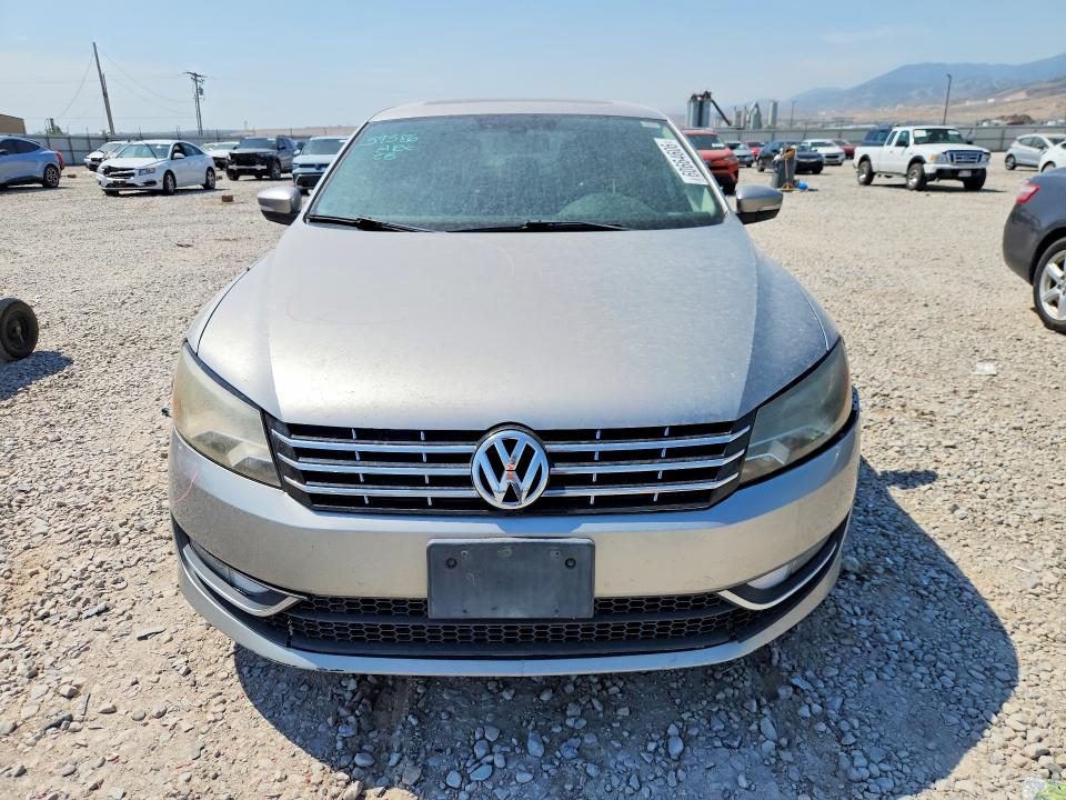 2014 Volkswagen Passat მანქანა იყიდება აუქციონზე, vin: 1VWCN7A31EC017814, აუქციონის ნომერი: 60664606