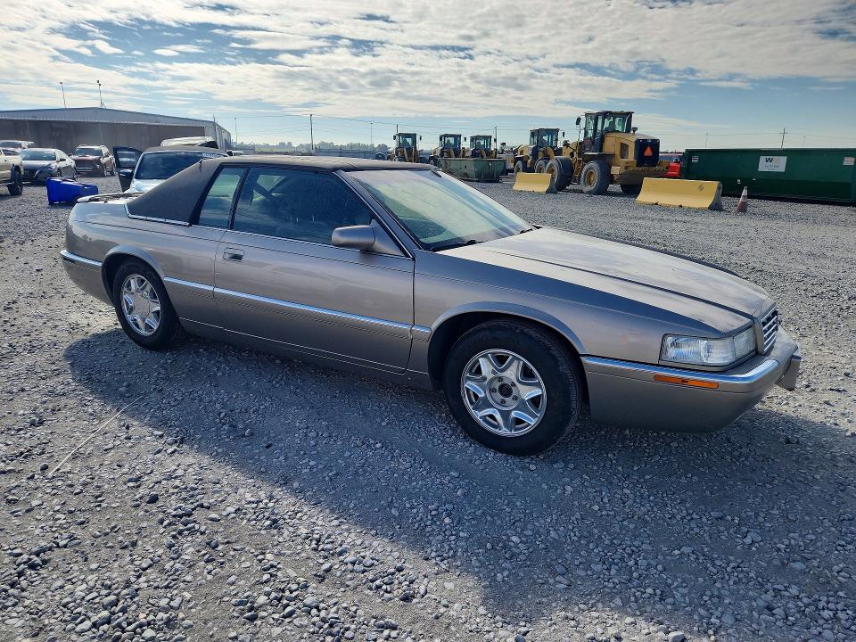 60522686 :رقم المزاد ، 1G6EL12Y51B104448 vin ، 2001 Cadillac Eldorado مزاد بيع