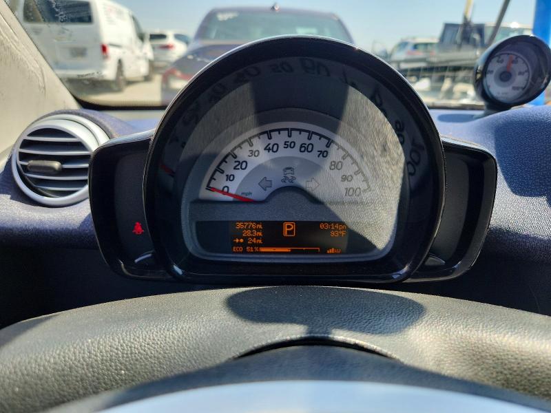 Продаж на аукціоні авто 2015 Smart Fortwo, vin: WMEEJ9AA3FK828900, номер лоту: 61610716