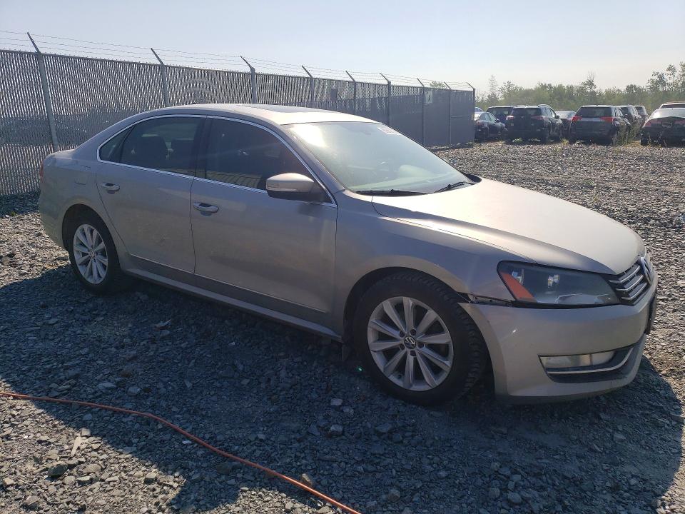 60839936 :رقم المزاد ، 1VWCN7A38DC116046 vin ، 2013 Volkswagen Passat مزاد بيع