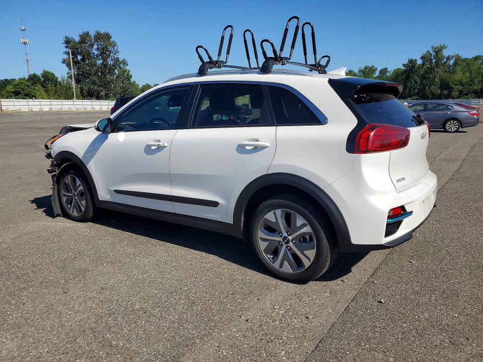 62545096 :رقم المزاد ، KNDCE3LG8N5150375 vin ، 2022 Kia Niro مزاد بيع