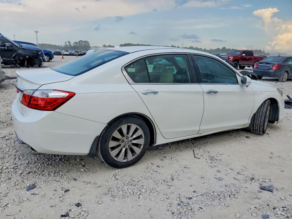 2013 Honda Accord მანქანა იყიდება აუქციონზე, vin: 1HGCR2F87DA213895, აუქციონის ნომერი: 59819386