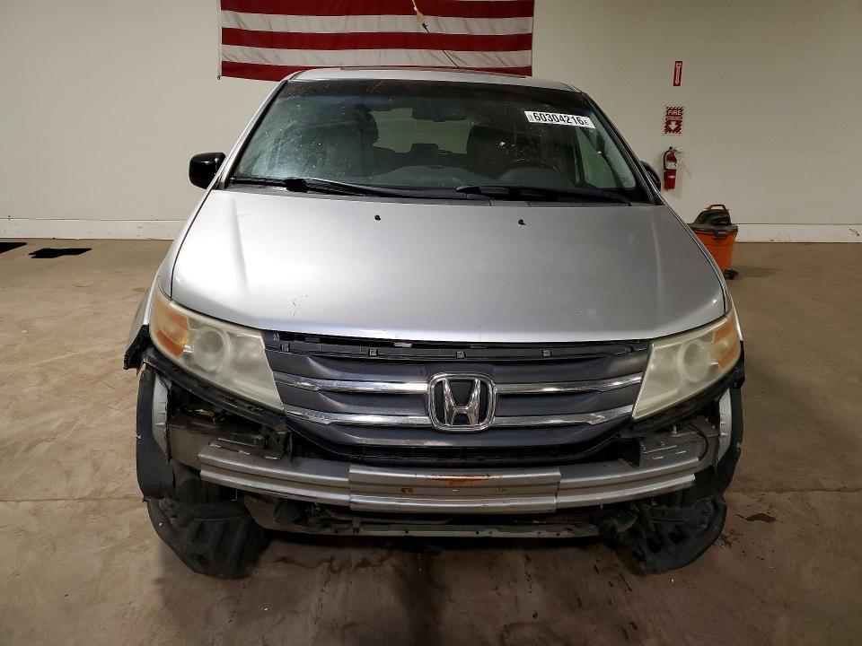 60304216 :رقم المزاد ، 5FNRL5H67CB111686 vin ، 2012 Honda Odyssey مزاد بيع