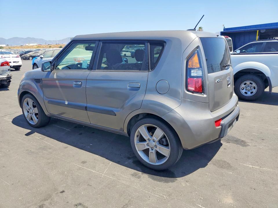 2010 Kia Soul მანქანა იყიდება აუქციონზე, vin: KNDJT2A24A7138883, აუქციონის ნომერი: 62810966