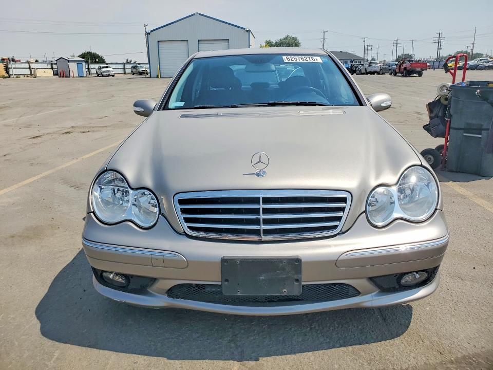 62576276 :رقم المزاد ، WDBRF52H17F919291 vin ، 2007 Mercedes-benz C مزاد بيع