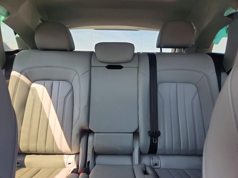 60242516 :رقم المزاد ، WA1AAAFY5M2011391 vin ، 2021 Audi Q5 مزاد بيع