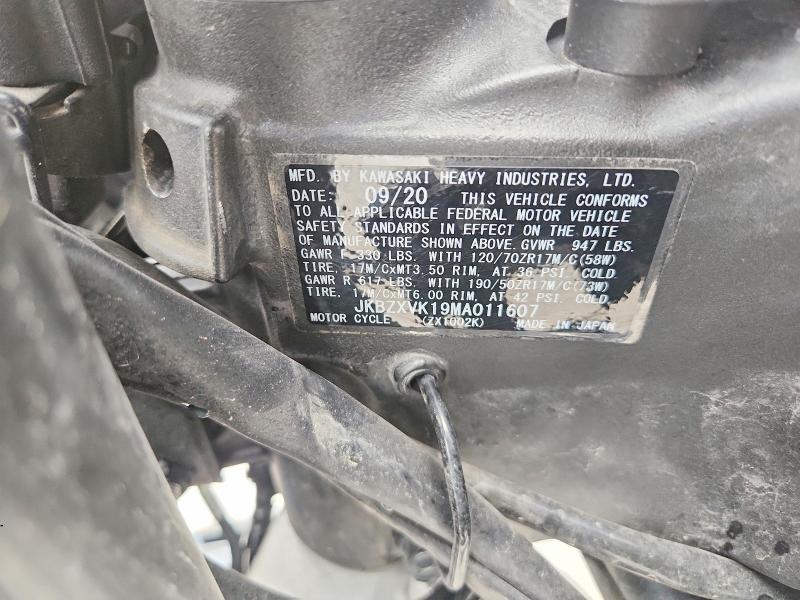 61375446 :رقم المزاد ، JKBZXVK19MA011607 vin ، 2021 Kawasaki Zx1002 مزاد بيع
