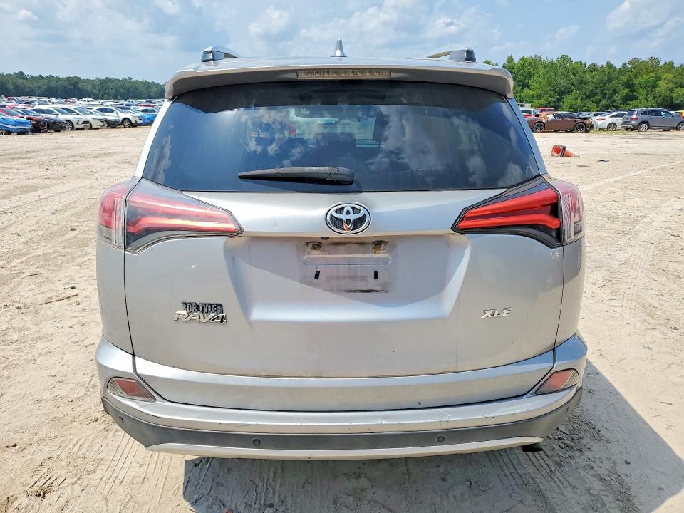Продажа на аукционе авто 2016 Toyota Rav4, vin: 2T3WFREV1GW271382, номер лота: 63177726