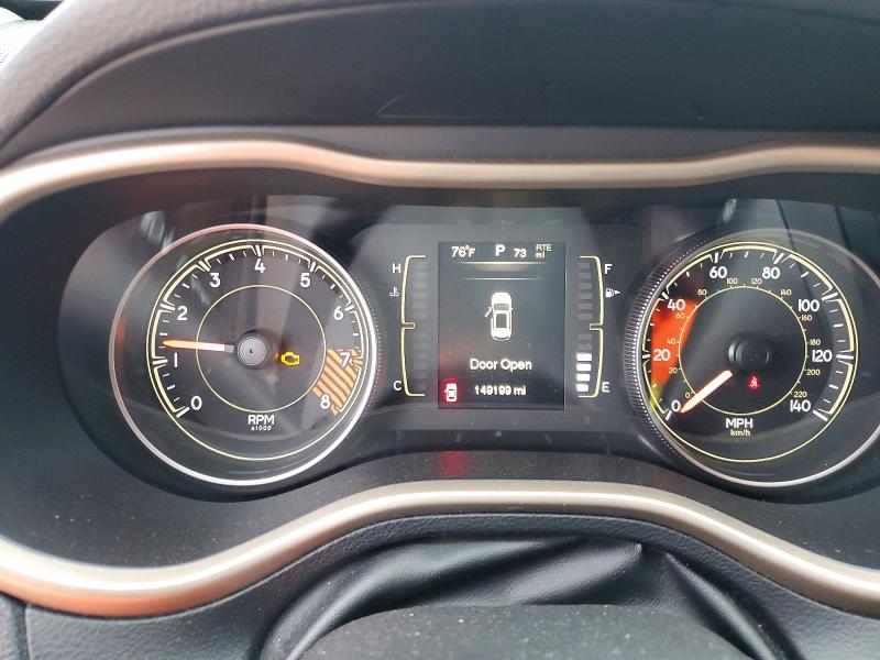 61946866 :رقم المزاد ، 1C4PJMCS5EW193122 vin ، 2014 Jeep Cherokee مزاد بيع
