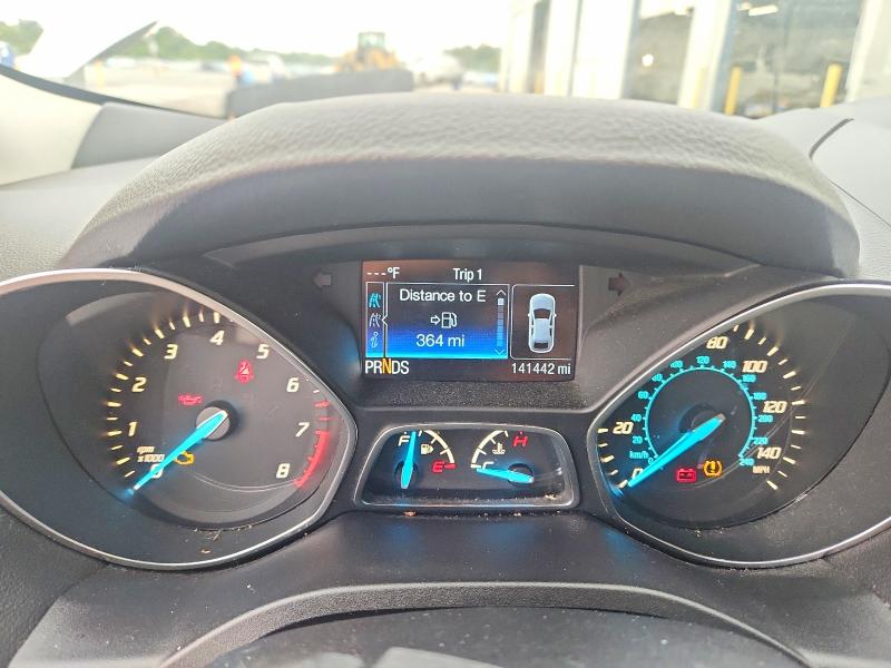 2015 Ford Escape მანქანა იყიდება აუქციონზე, vin: 1FMCU9GX5FUA72334, აუქციონის ნომერი: 62421626