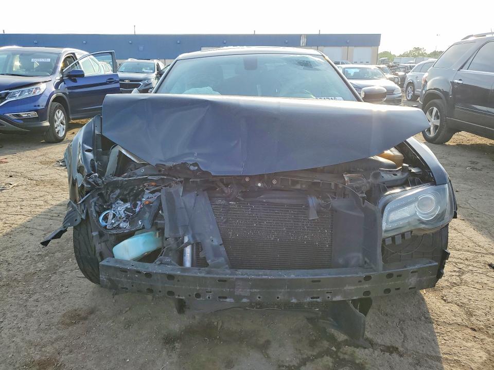 Aukcja sprzedaży 2015 Chrysler 300, vin: 2C3CCABT6FH808153, numer aukcji: 61901716