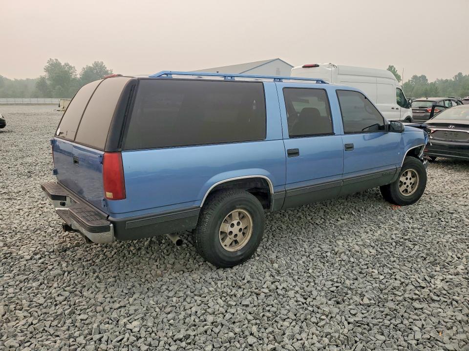 1995 Chevrolet Suburban მანქანა იყიდება აუქციონზე, vin: 1GNEC16K8SJ458515, აუქციონის ნომერი: 60993936
