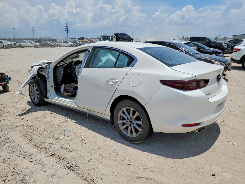 2021 Mazda 3 მანქანა იყიდება აუქციონზე, vin: JM1BPAAL0M1327761, აუქციონის ნომერი: 60085606