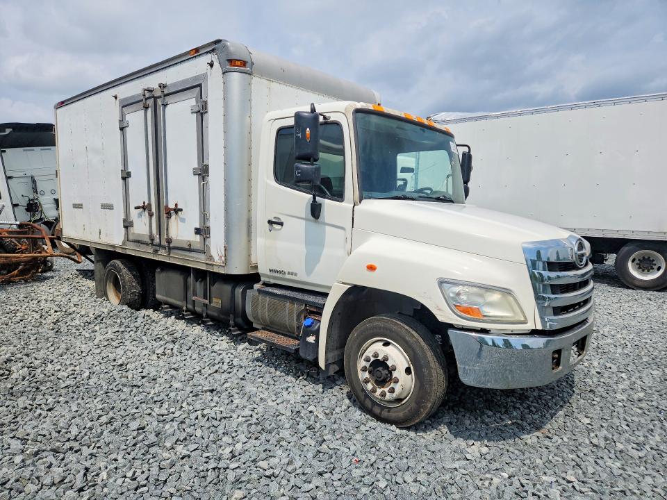 58467626 :رقم المزاد ، 5PVNJ8JT8D4S54306 vin ، 2013 Hino 258/268 مزاد بيع
