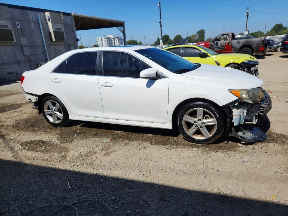 2014 Toyota Camry მანქანა იყიდება აუქციონზე, vin: 4T1BF1FK9EU760767, აუქციონის ნომერი: 60504936