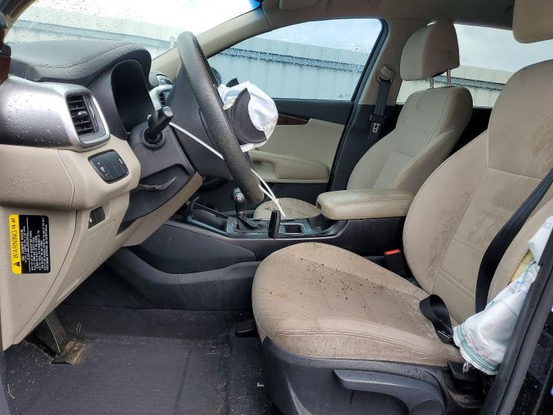 60626556 :رقم المزاد ، 5XYPGDA57HG292487 vin ، 2017 Kia Sorento مزاد بيع