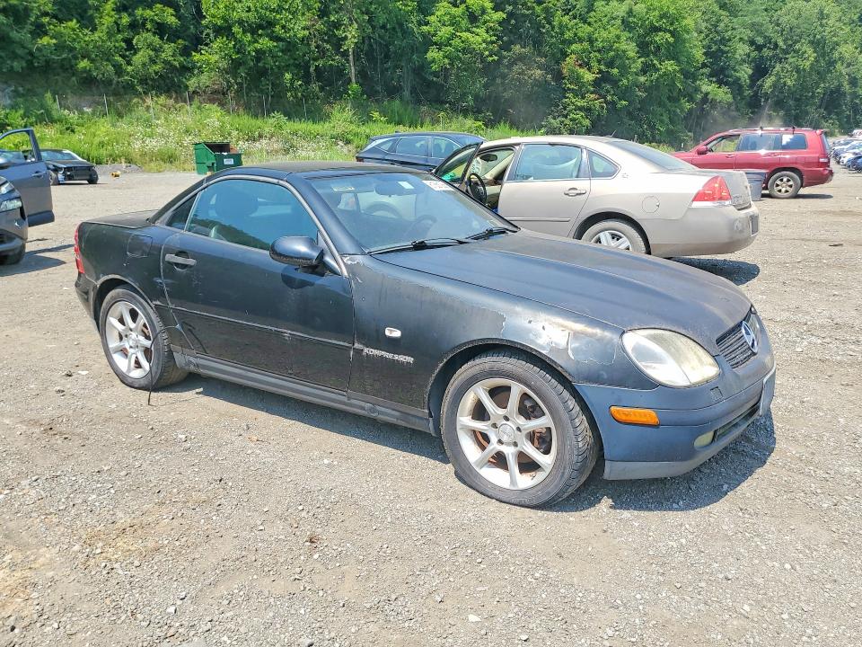 1998 Mercedes-benz Slk მანქანა იყიდება აუქციონზე, vin: WDBKK47F9WF072419, აუქციონის ნომერი: 61551066