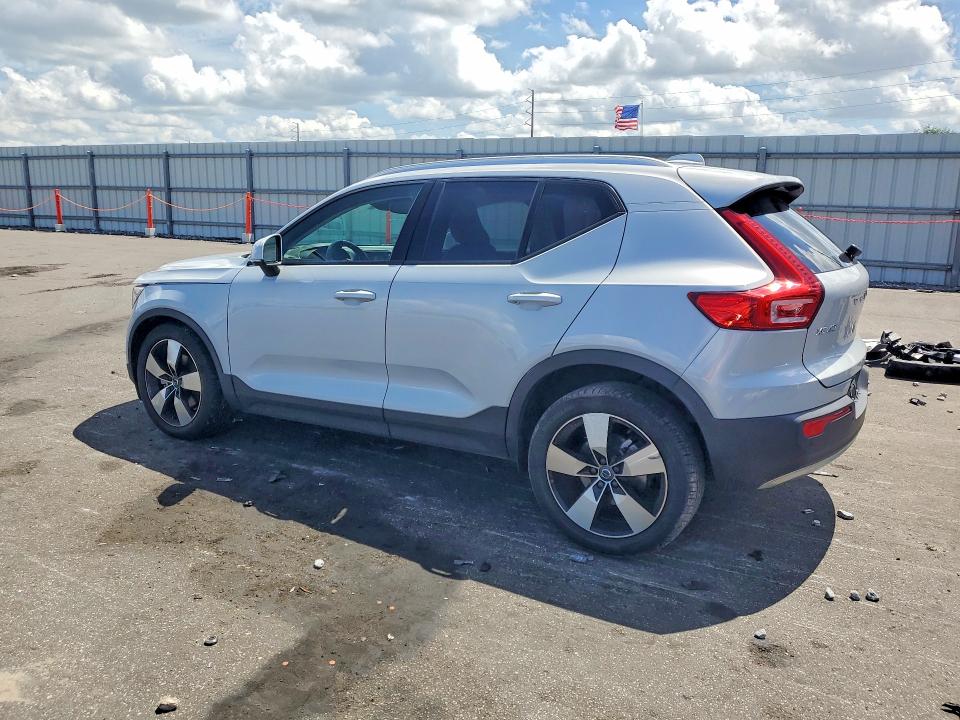 Продаж на аукціоні авто 2021 Volvo Xc40, vin: YV4162UK2M2403804, номер лоту: 61330316