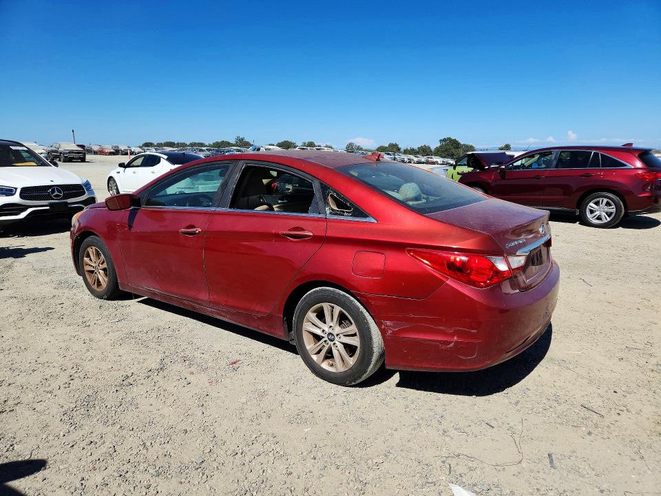 62319106 :رقم المزاد ، 5NPEB4AC1DH646429 vin ، 2013 Hyundai Sonata مزاد بيع