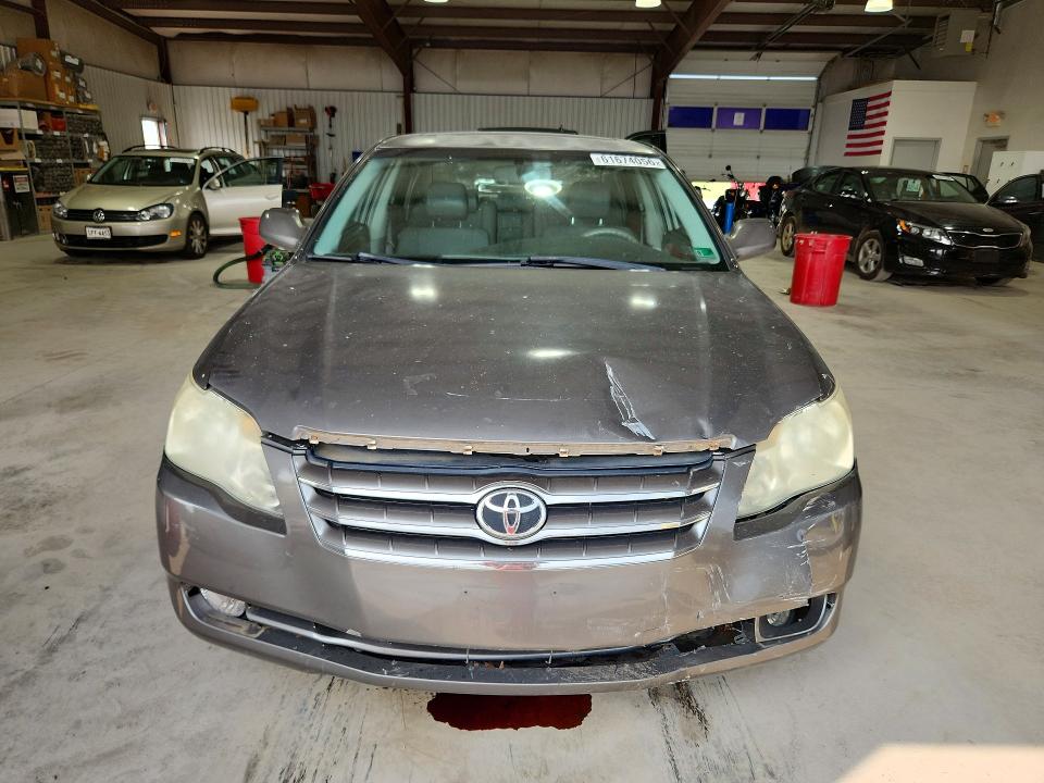2006 Toyota Avalon მანქანა იყიდება აუქციონზე, vin: 4T1BK36B86U110336, აუქციონის ნომერი: 61674056