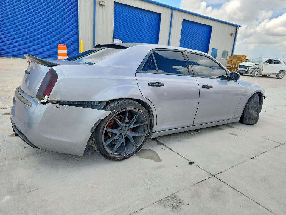 61022266 :رقم المزاد ، 2C3CCAAG5GH211923 vin ، 2016 Chrysler 300 مزاد بيع