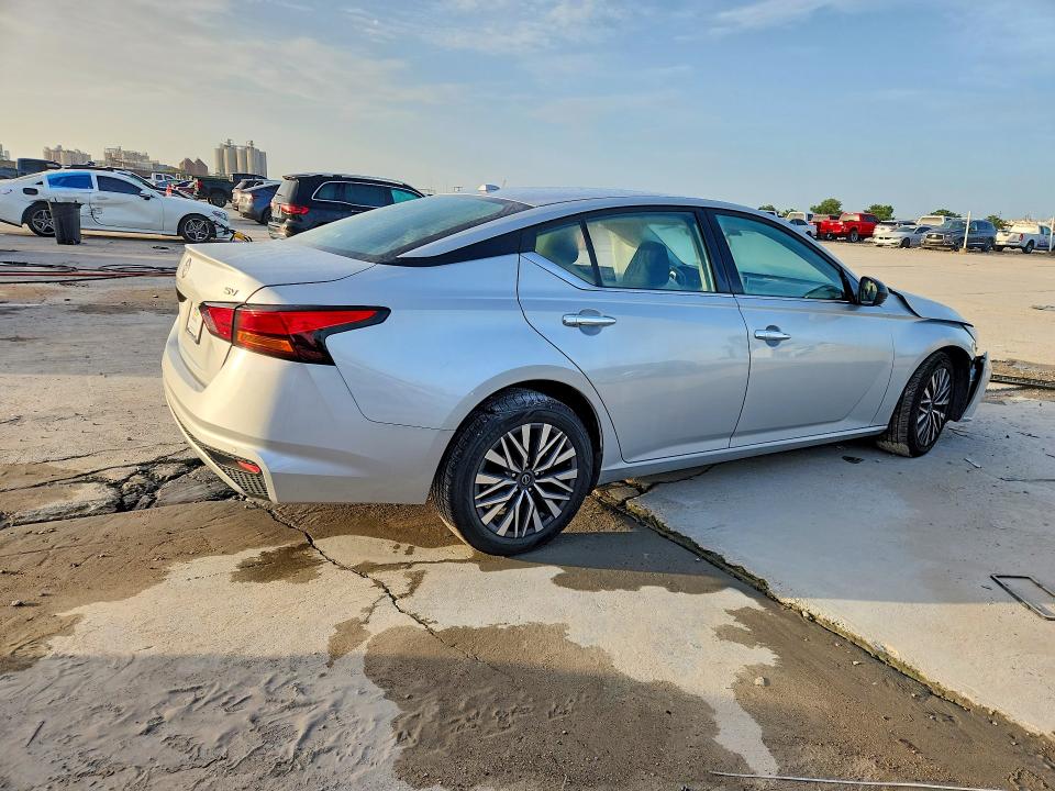 2024 Nissan Altima მანქანა იყიდება აუქციონზე, vin: 1N4BL4DV7RN429266, აუქციონის ნომერი: 61093056