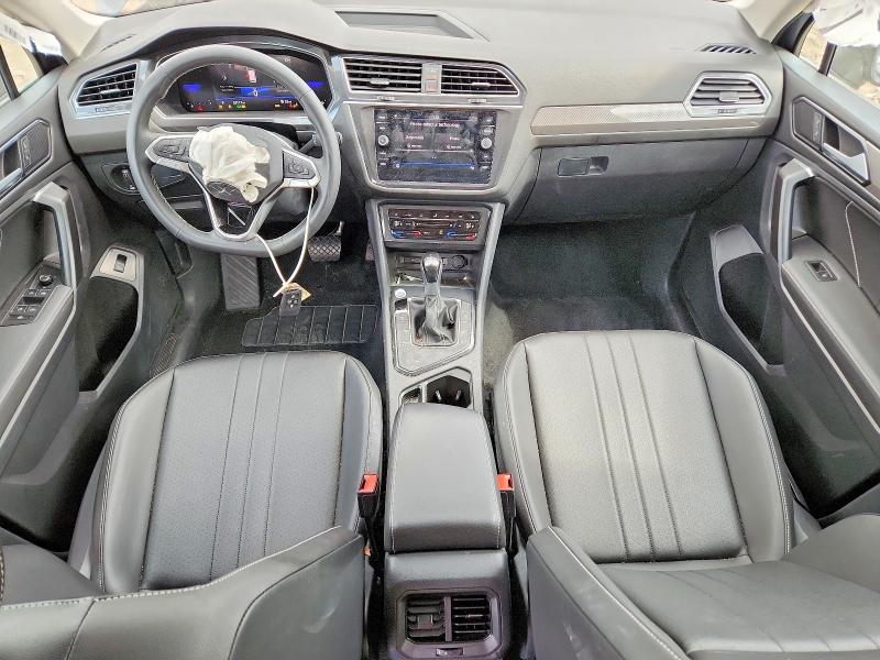 61950566 :رقم المزاد ، 3VV3B7AX1PM084480 vin ، 2023 Volkswagen Tiguan مزاد بيع