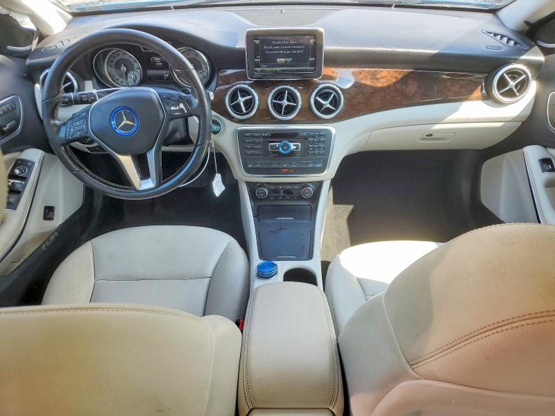 2015 Mercedes-benz Gla მანქანა იყიდება აუქციონზე, vin: WDCTG4GB4FJ073456, აუქციონის ნომერი: 61699616