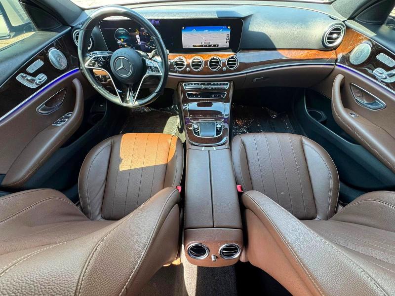 61520276 :رقم المزاد ، W1KZF8DB3NB025475 vin ، 2022 Mercedes-benz E مزاد بيع