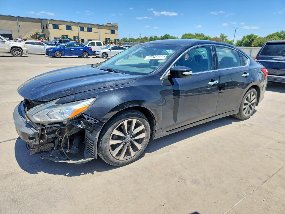 60427066 :رقم المزاد ، 1N4AL3AP8HC155470 vin ، 2017 Nissan Altima مزاد بيع